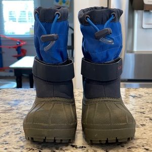 Boys Columbia snow boots size 7 toddler
